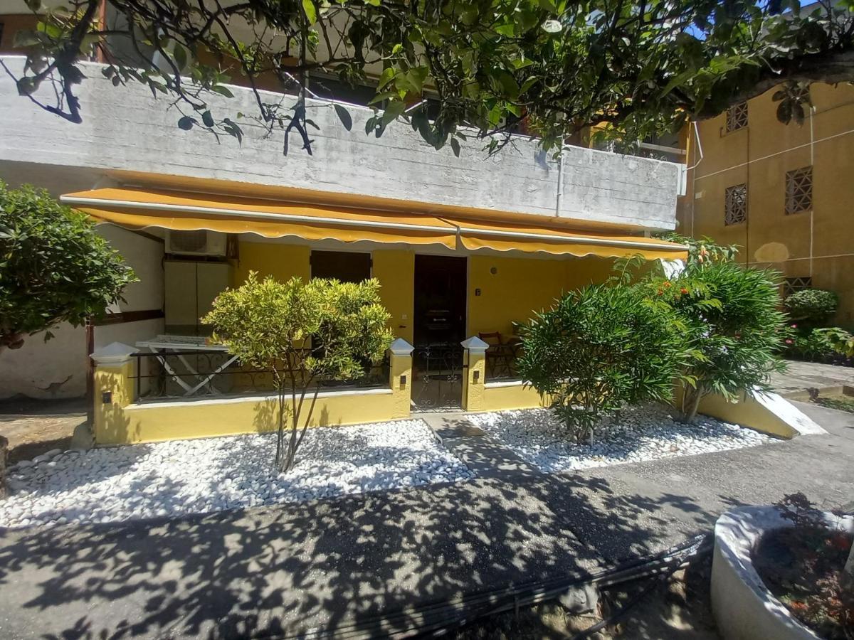 Angela'S Cute Apartment Análipsis Exterior foto